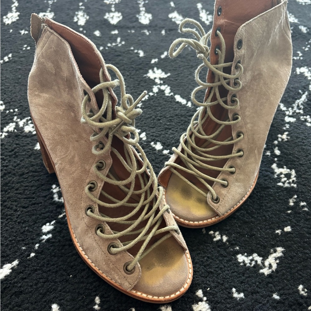Jeffrey Campbell Cors Peep Toe Bootie - Picture 2 of 7